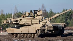 Czołg Leopard 2A4. Wspólne szkolenie polskich i amerykańskich żołnierzy na poligonie pancernym w Świętoszowie fot. (mr) PAP/Maciej Kulczyński