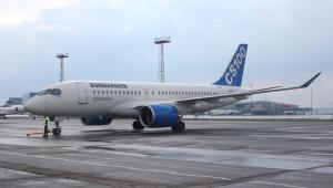 Bombardier CS100podczas wizyty na Lotnisku Chopina fot. PLL LOT